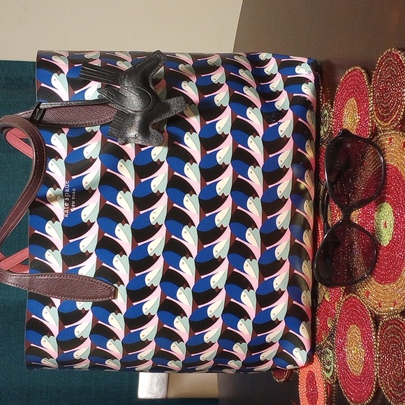 Kate Spade Love Birds Reversible Tote Bag - Picture 17 of 17